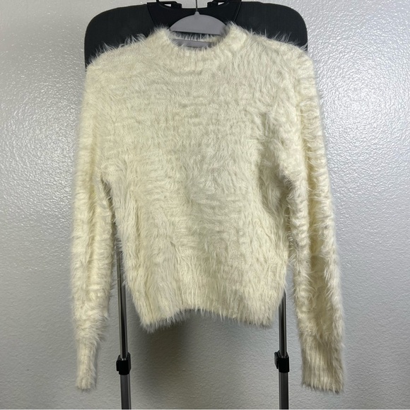 Future Collective Women’s Cozy Cream Fuzzy Sweater Size XXS - Picture 1 of 8
